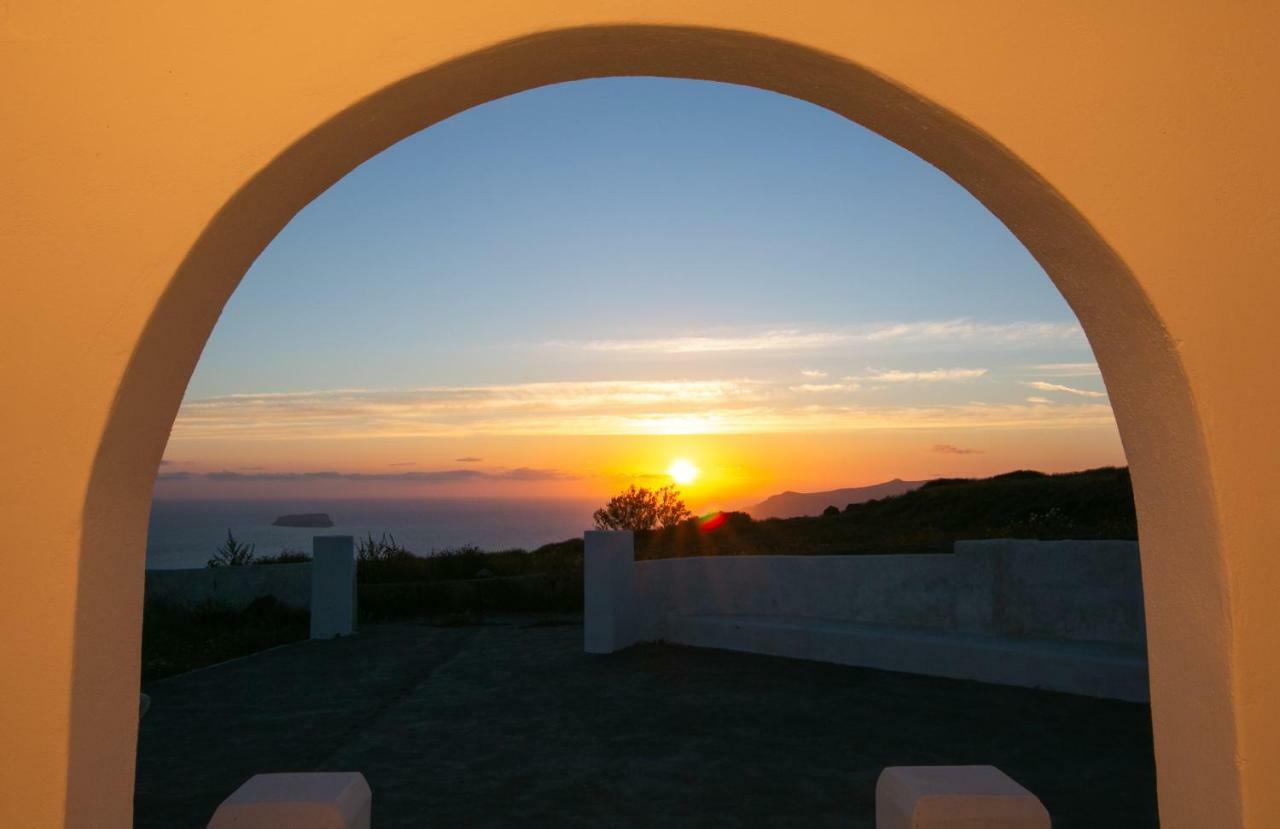 Caldera Sunset Villa Мегалохори Экстерьер фото